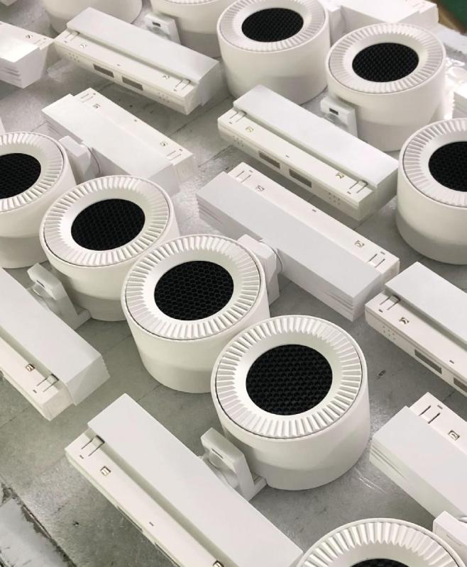 Трековый магнитный светильник iLedex Vision 4822-010-D82-12W-38DG-3000K WH (WALL WASHER)